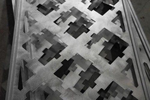雕花鋁單板
